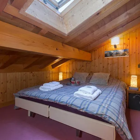Les Bossons Sleeps 4 Appartement *