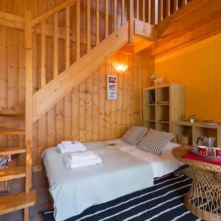 Les Bossons Sleeps 4 Appartement *